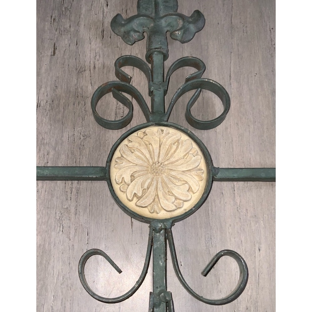 Wrought Iron Moss Green Heavy Fleur De Lis Christian Cross 19”X14” Ready To Hang - Picture 5 of 7